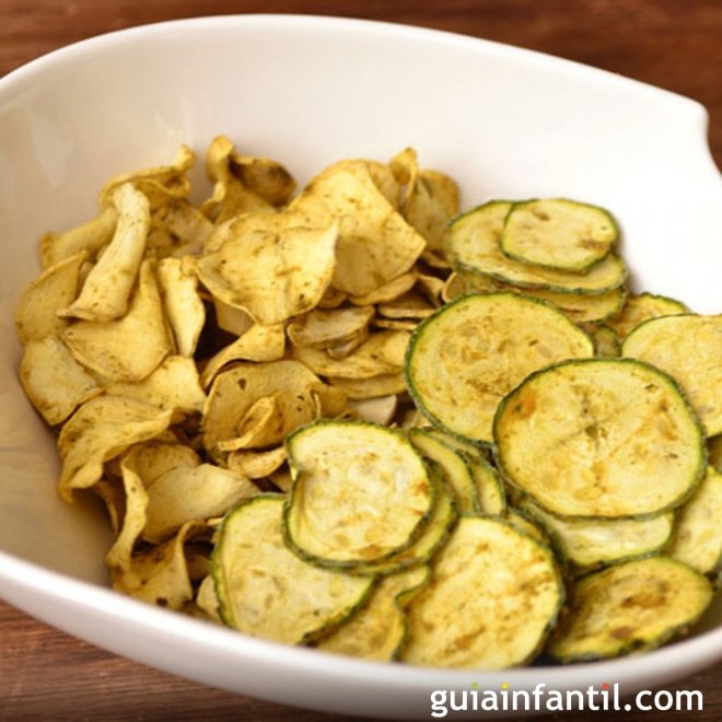 Chips de calabacín y batata. Aperitivo para niños